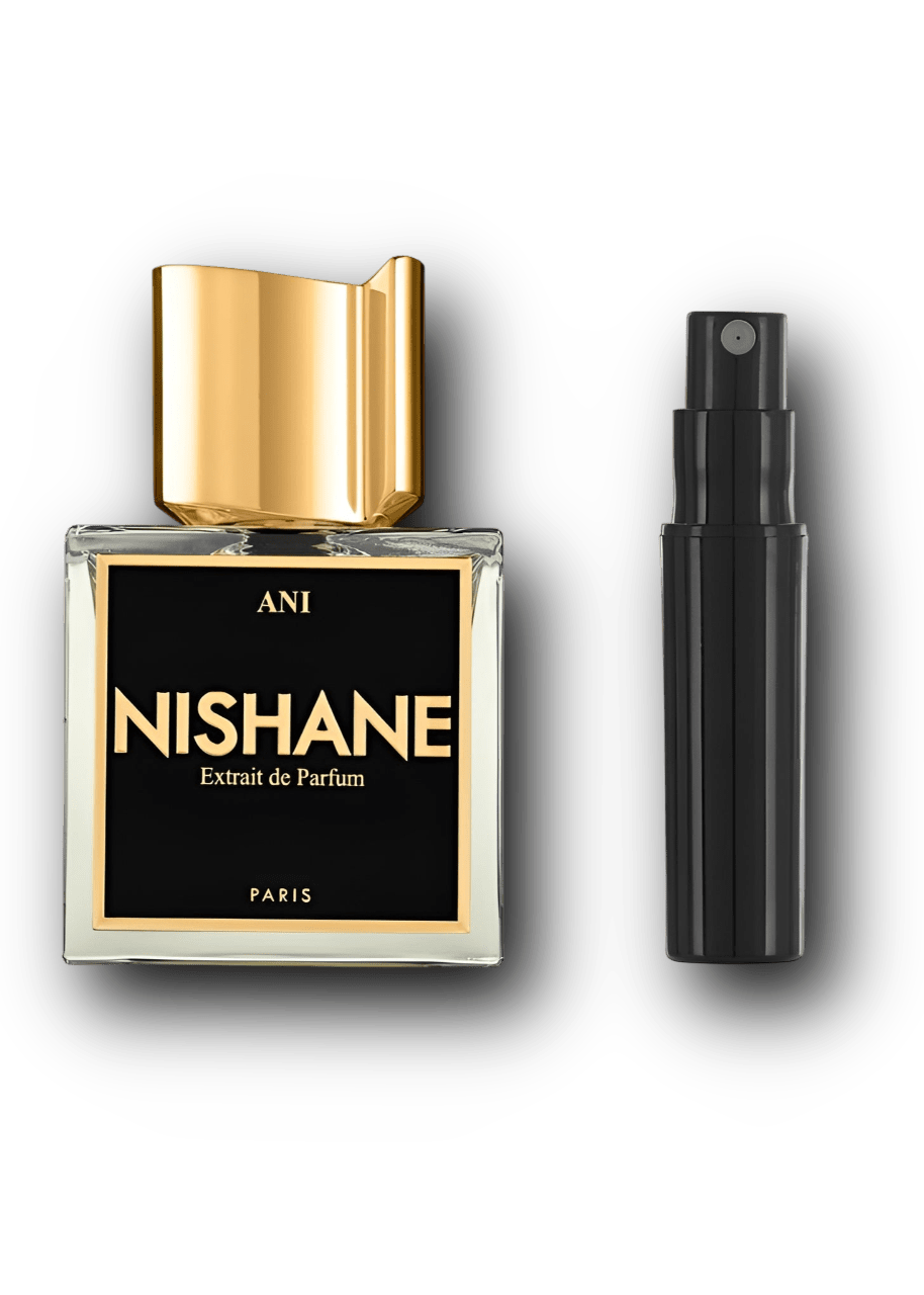 Nishane Ani Extrait de Parfum – alkuperäinen hajuvesipullo ja musta näytesuihkepullo vierekkäin