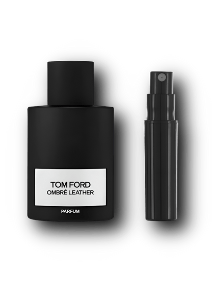 Tom Ford Ombré Leather Parfum – alkuperäinen hajuvesipullo ja musta näytesuihkepullo vierekkäin
